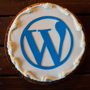 WordPress logo on a cake